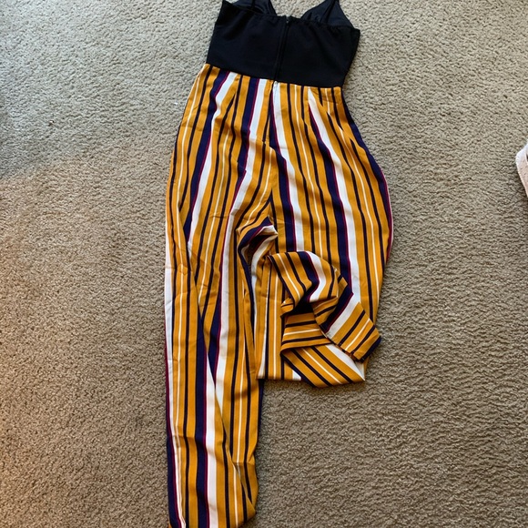 Jumper/Romper - Picture 4 of 5